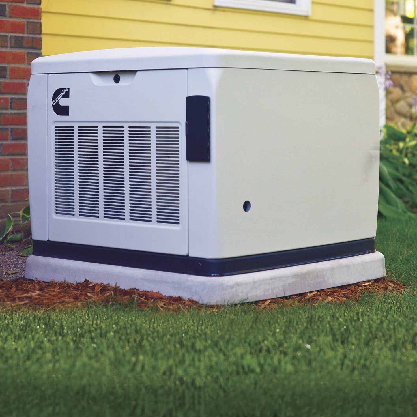 Cummins QuietConnect™ 13kW Dual Fuel Home Standby Generator Wi-Fi Enabled CMGA071Z390