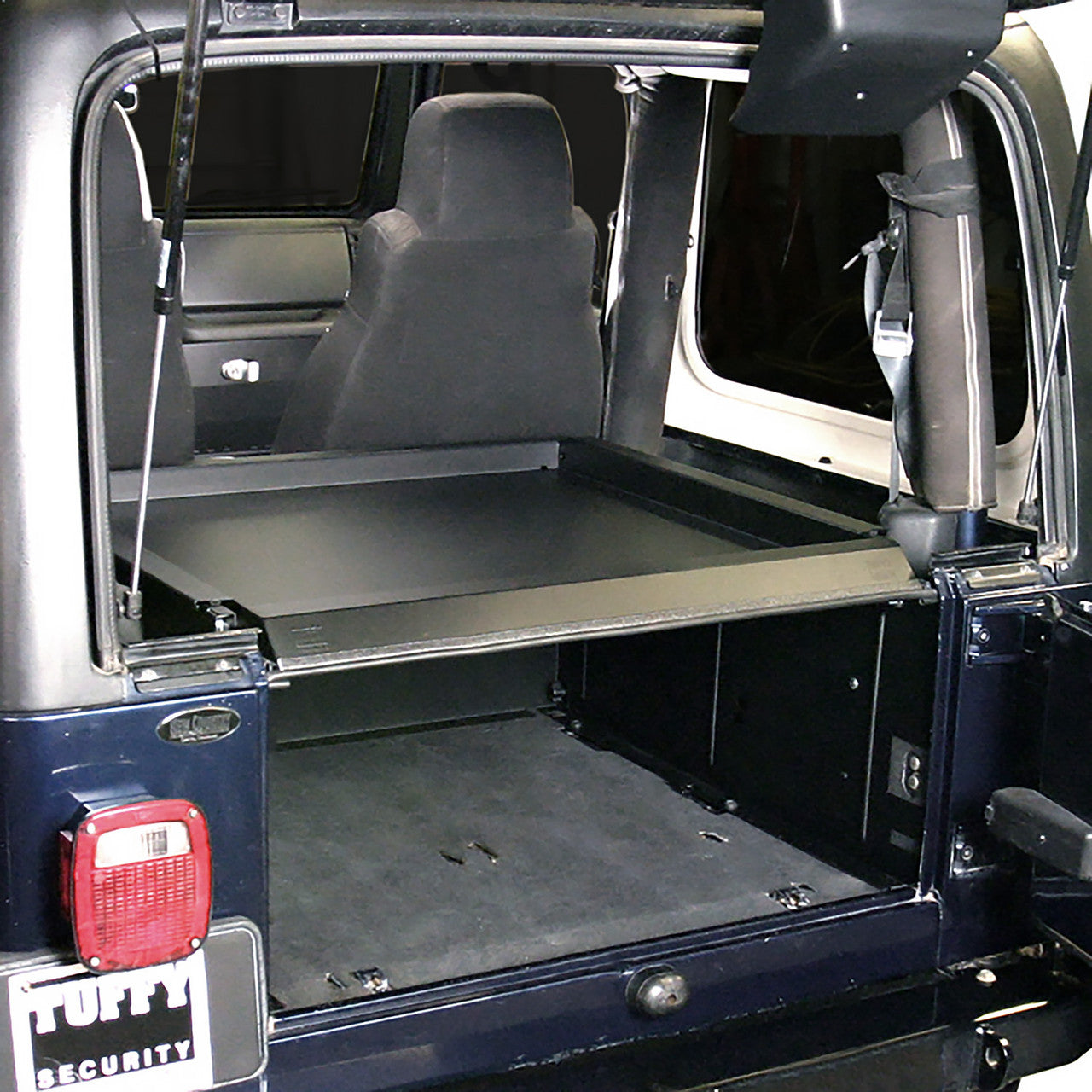 Tuffy Deluxe Cargo Enclosure Jeep Wrangler YJ / TJ / LJ (1987–2006) – Lockable Rear Storage System
