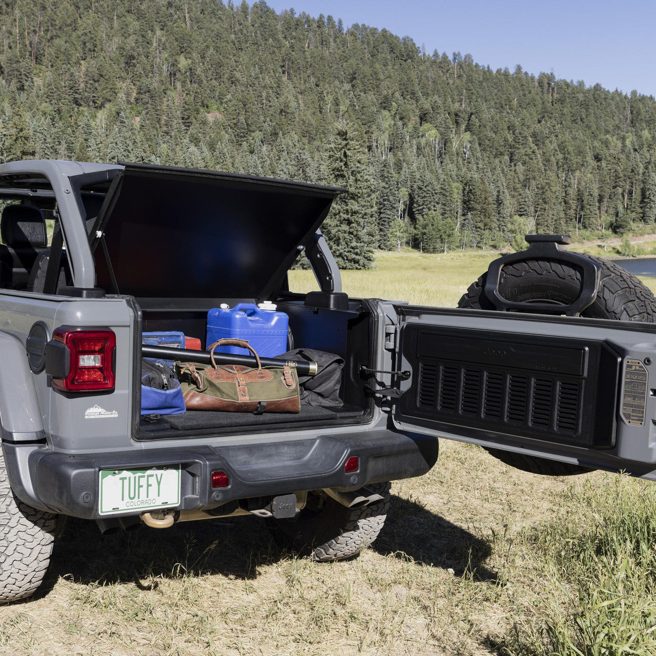 Tuffy Jeep Wrangler JL Deluxe Cargo Enclosure (2018–2026) – Alpine Subwoofer Compatible Security Deck